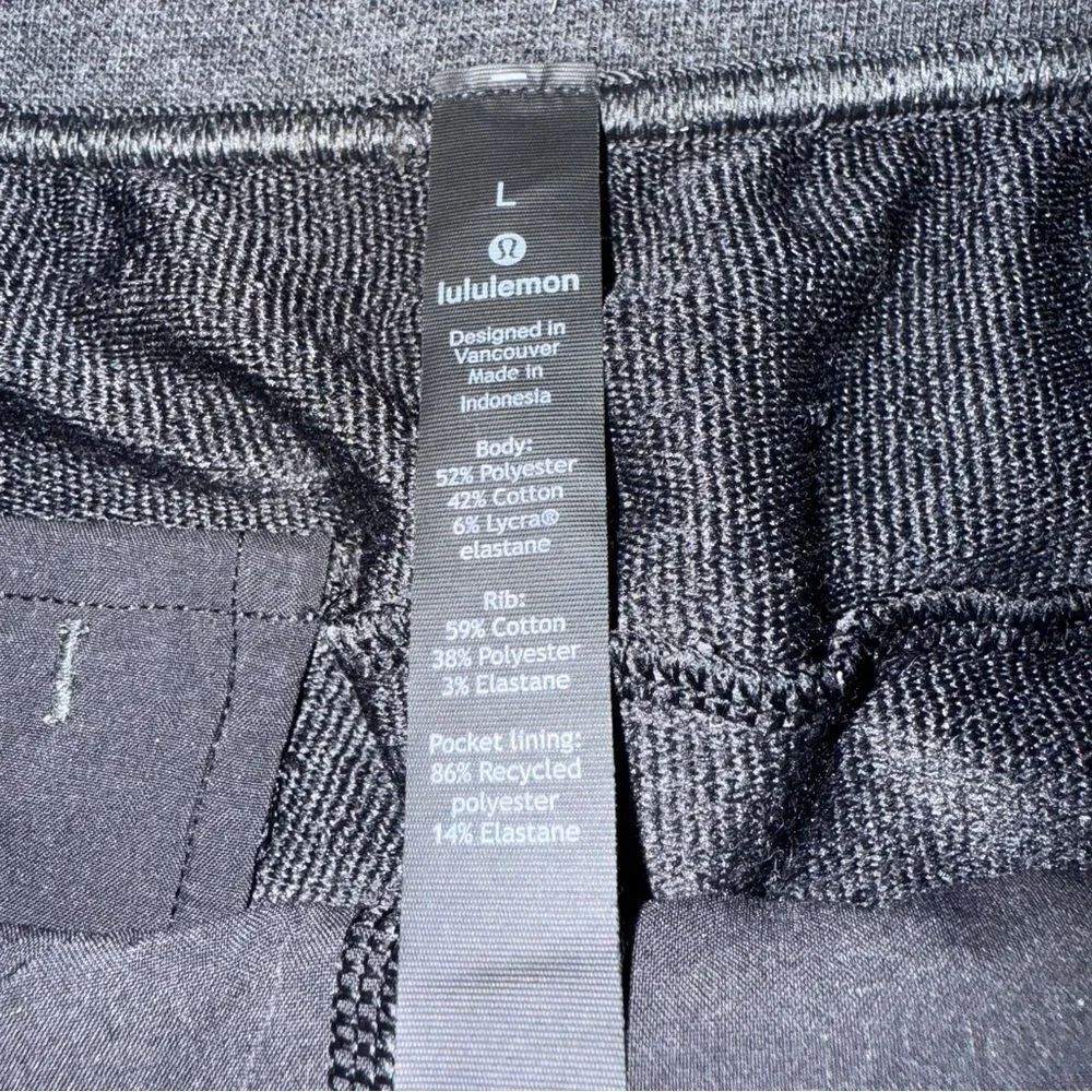 Lululemon Shorts 9.5'' Men Sz L Dark Gray Pull On Drawstring Pockets Gym Running